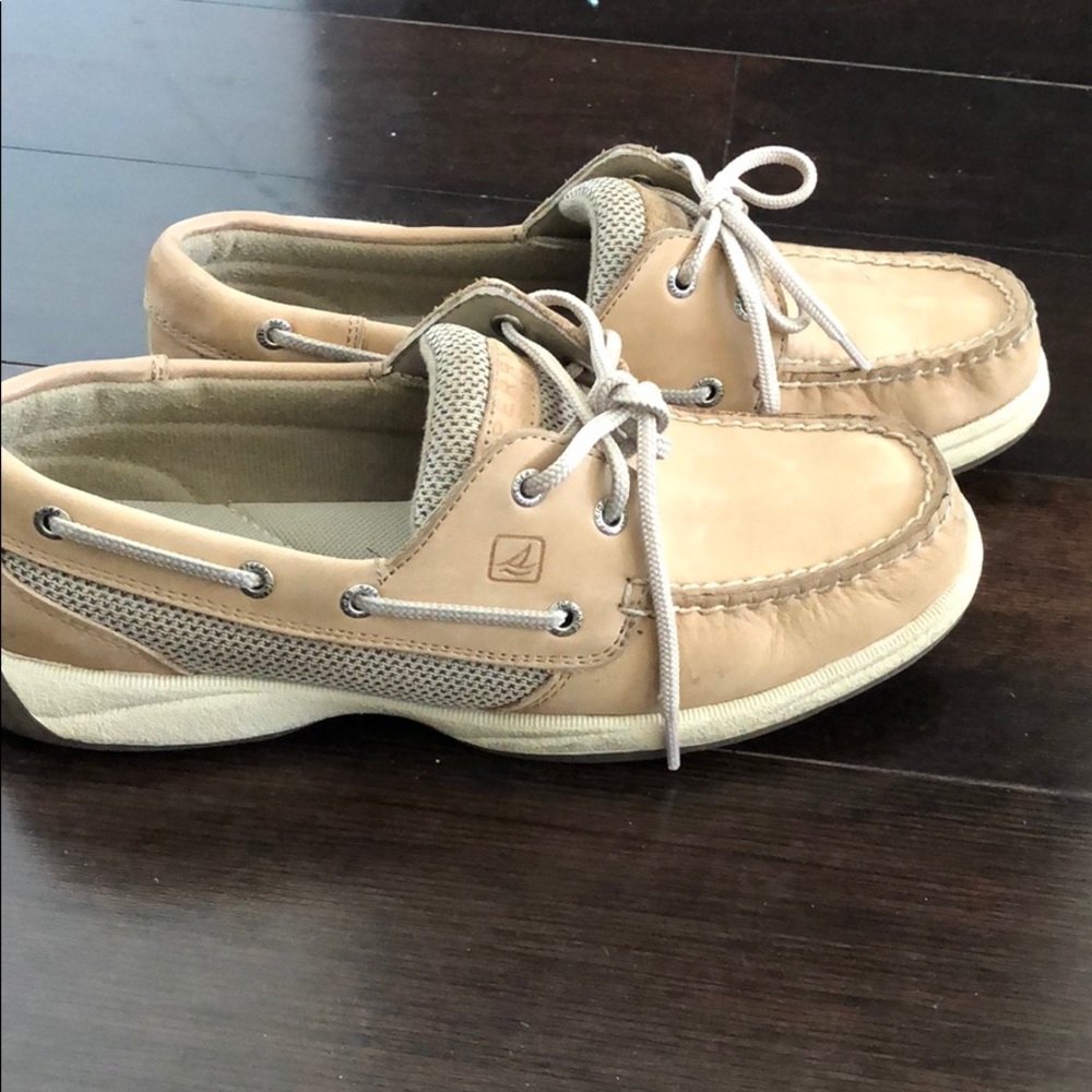 Sperry woman boat shoes